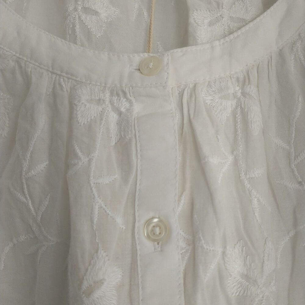 Universal Thread White Embroidered Button-Front Blouse - Picture 3 of 8